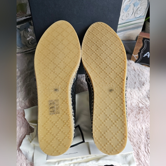 Gucci GG Microguccissima Leather Espadrille in black - Picture 9 of 14